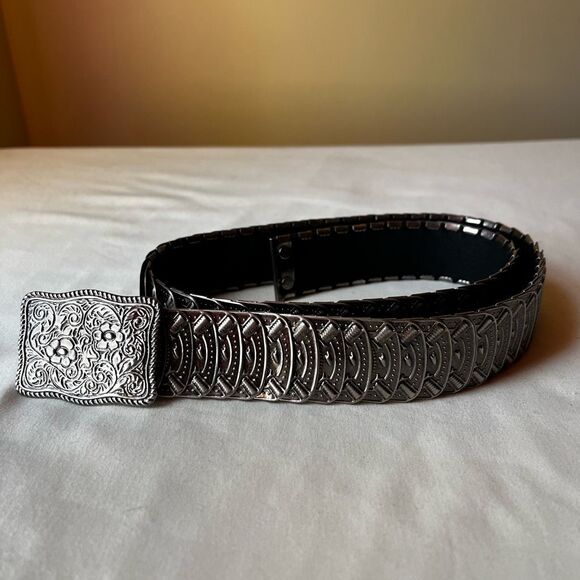 Vintage Stretchy Chain Link Concho Belt Silver Floral Embossed Boho Festival - Picture 4 of 7